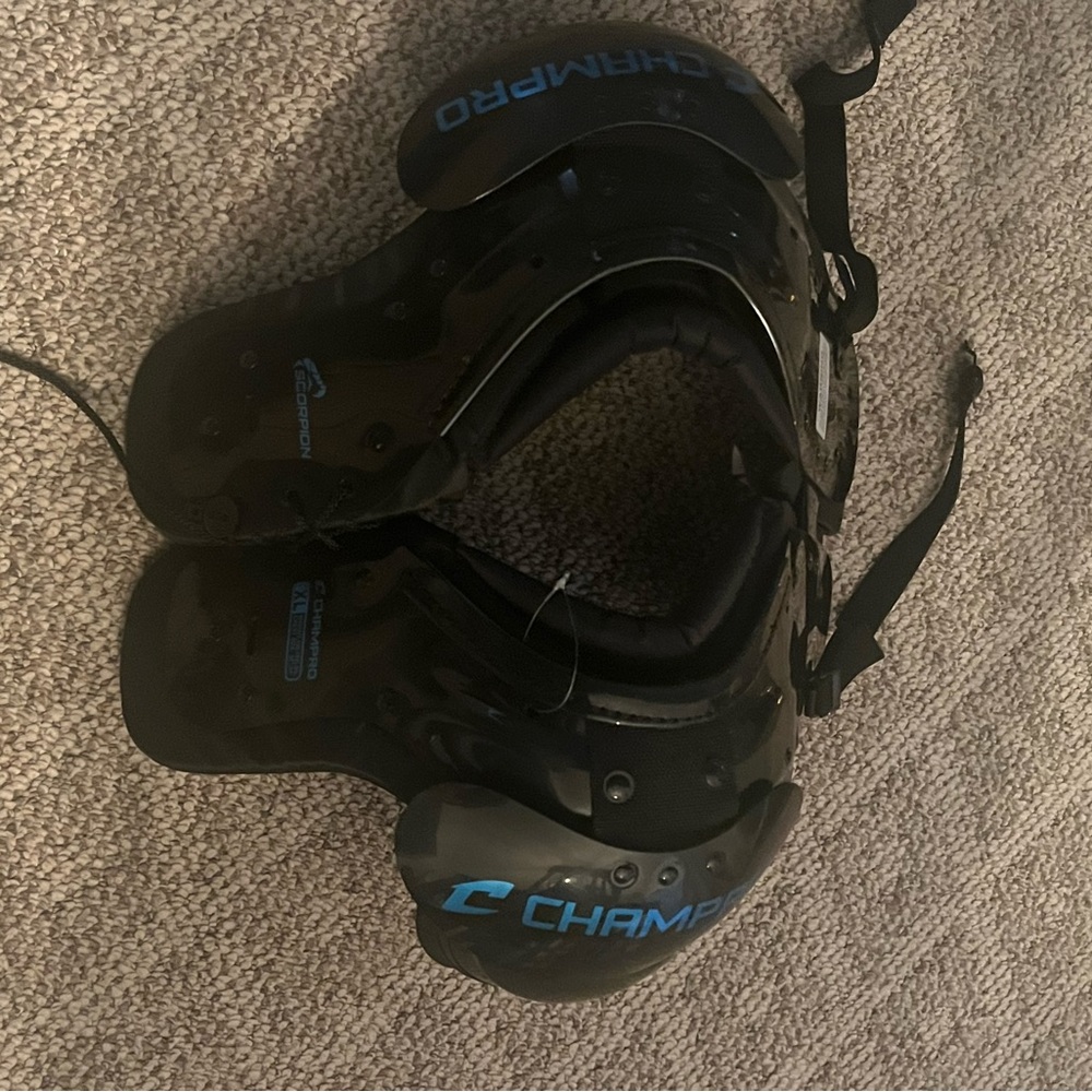 Champro Youth Scorpion Shoulder Pad XL